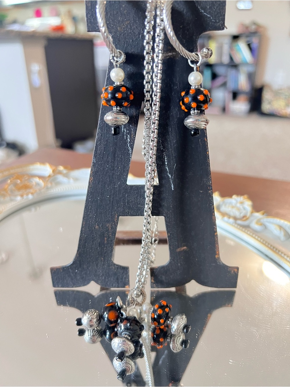 Glass Artisan Halloween Necklace & Earring Set
